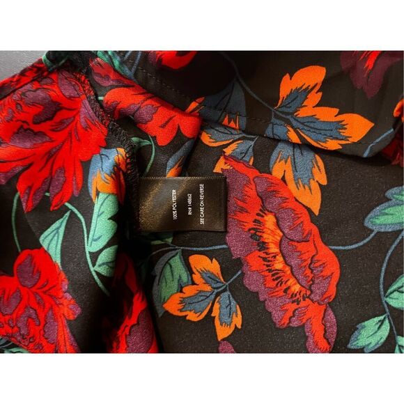 Torrid Georgette Pintuck Button-Front Blouse size 1 - Picture 6 of 7